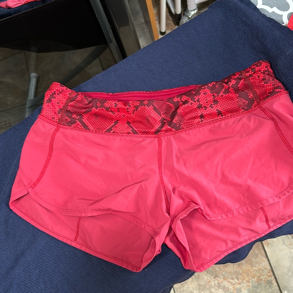 Lululemon shorts red. Used. Smoke free